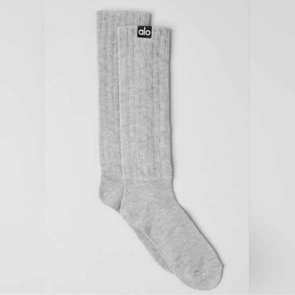 ALO Yoga Other - ALO Yoga Athletic Heather Gray Unisex Scrunch Socks Medium NWT (authentic)